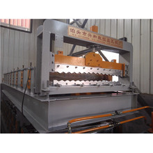 Rollformmaschine für gewellte Formdachplatten